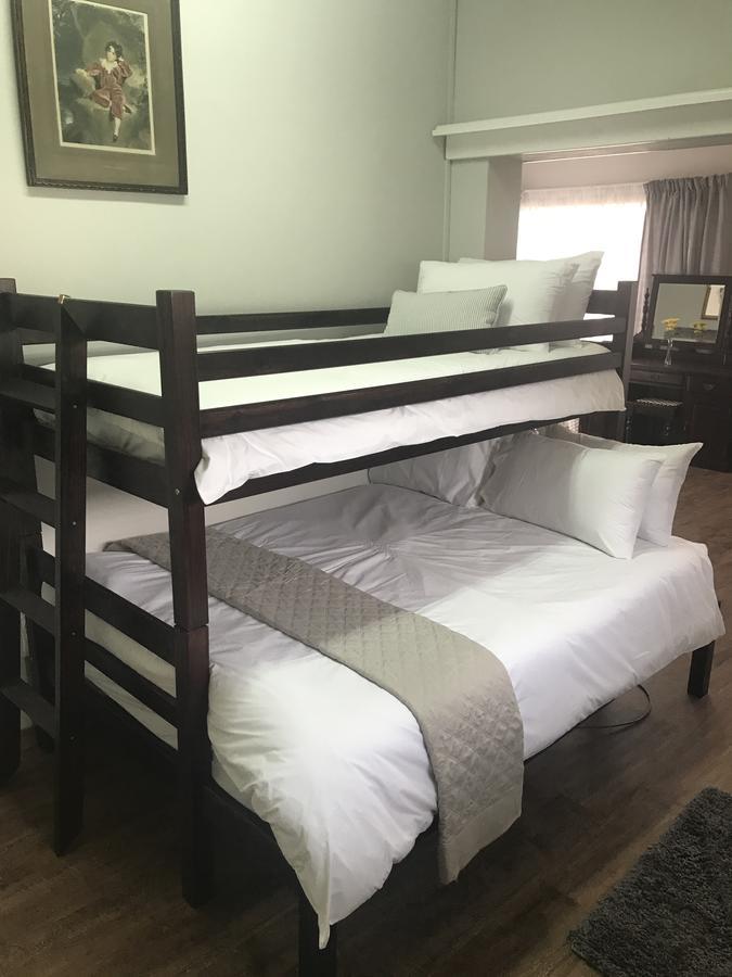Amber Avenue Guesthouse Гауік Екстер'єр фото